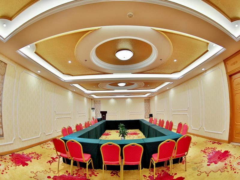 Vienna Hotel Wuhan International Convention And Exhibition Centre エクステリア 写真