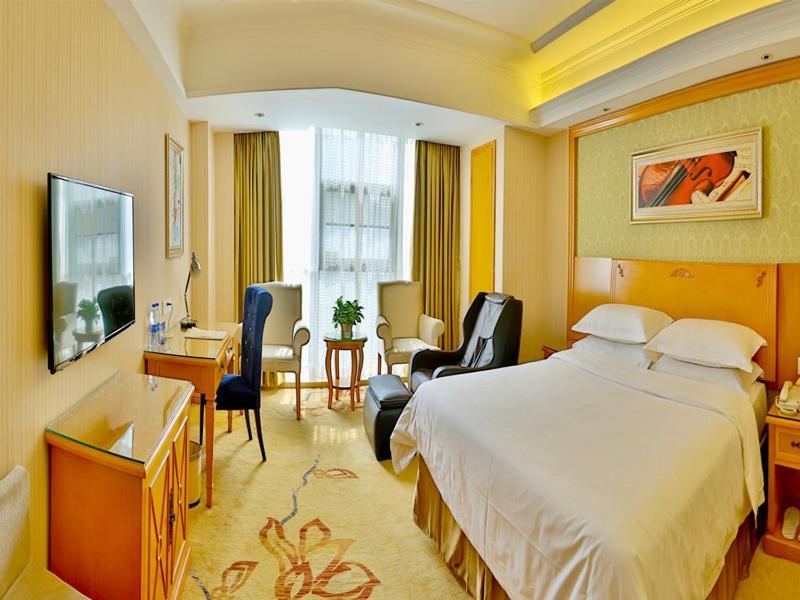 Vienna Hotel Wuhan International Convention And Exhibition Centre エクステリア 写真