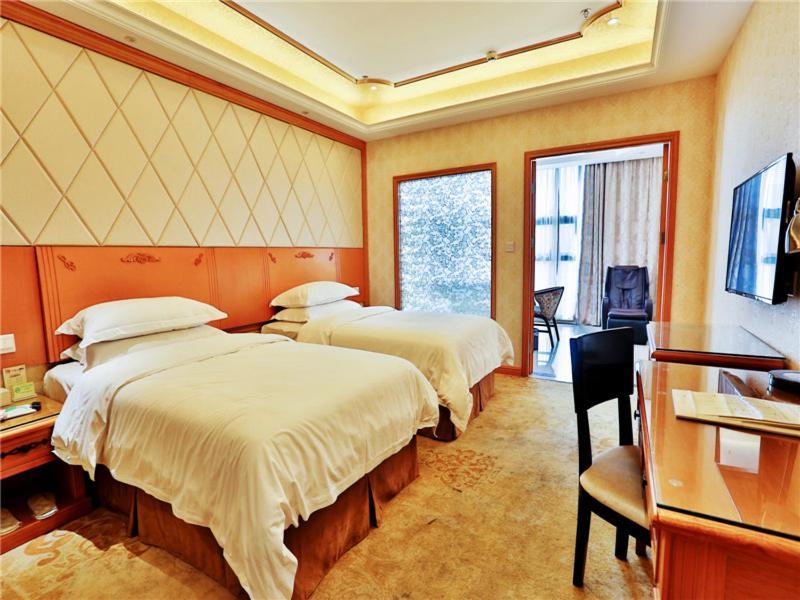 Vienna Hotel Wuhan International Convention And Exhibition Centre エクステリア 写真